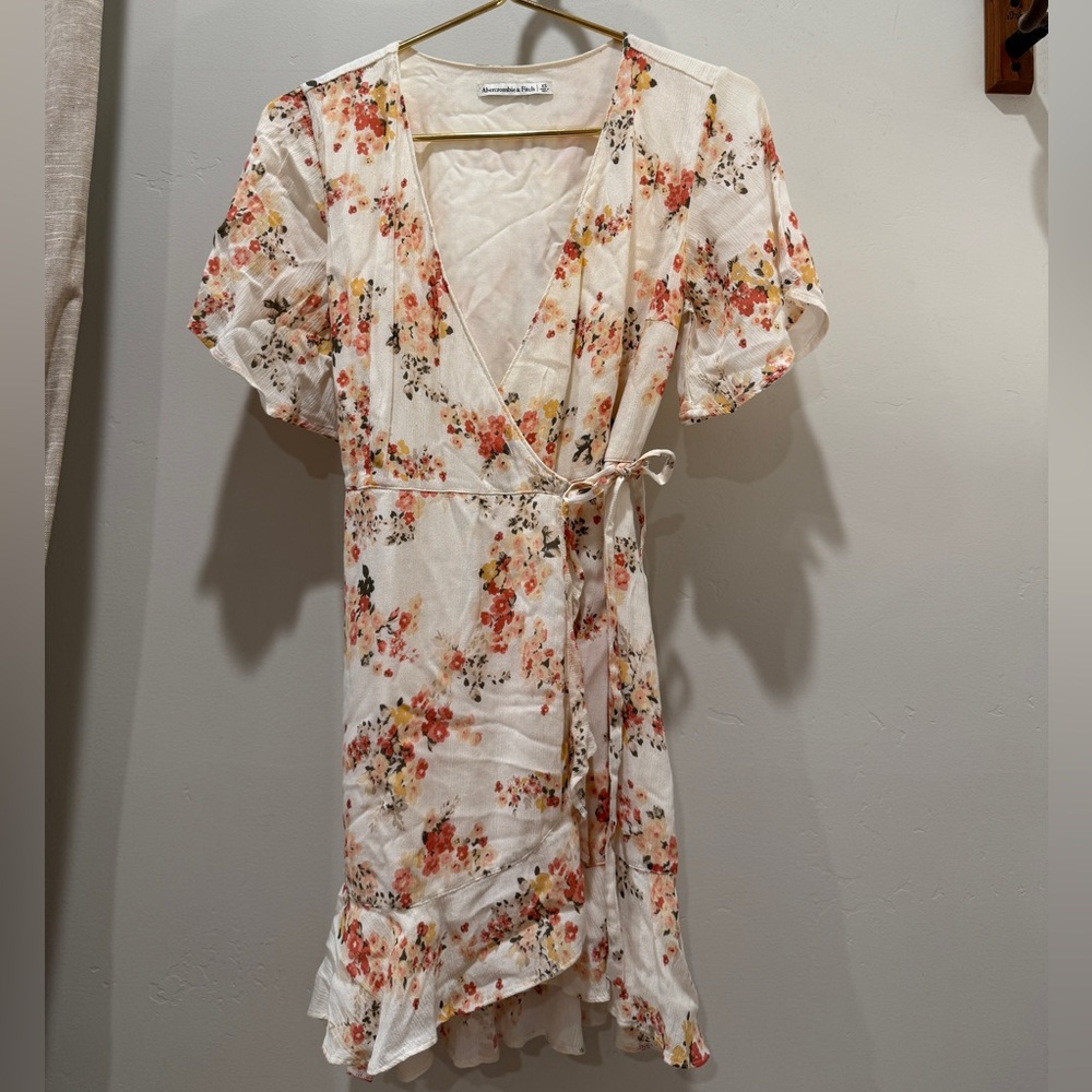 Abercrombie & Fitch Floral Mini wrap Dress